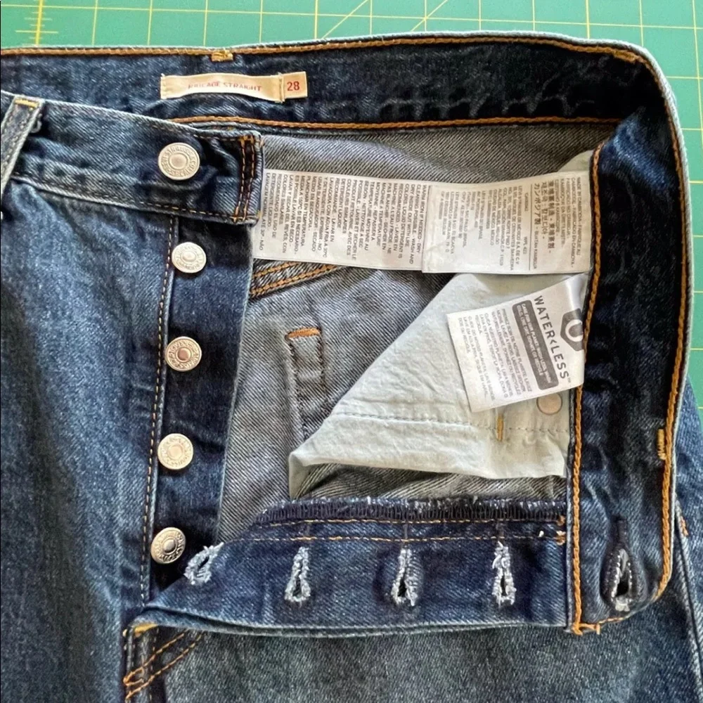 Levi’s Ribcage Straight Jeans - Picture 4 of 11